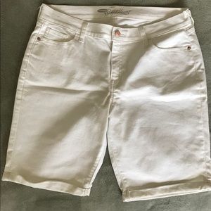 Old Navy Sweetheart Knee-Length Denim Shorts